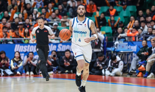 世界杯官方直播平台-最近外援闹事有点多？刘维伟怒批韦瑟斯庞 洛夫顿与卢伟对喷