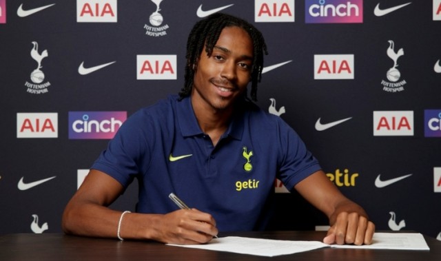 世界杯比赛视频-斯彭斯：安菲尔德拿分意义非凡，里沙利松是热刺关键先生