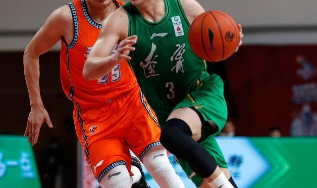 世界杯直播-争冠组同取开门红！辽篮双枪发威 广东惊险过关