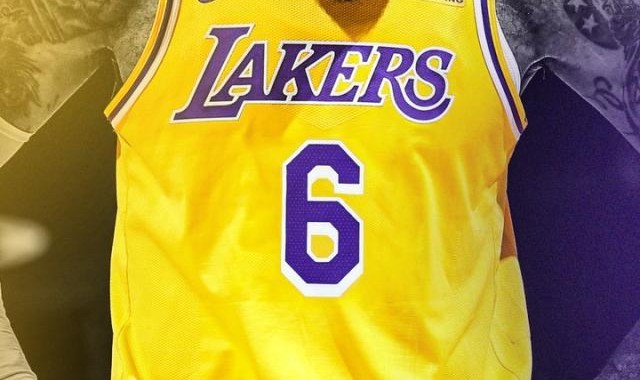 世界杯高清回放-从詹姆斯换号说起，湖人队还有哪些名将换过号码？