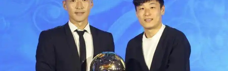 世界杯官方直播平台-韦世豪落选金球奖原因找到！37岁吴曦实至名归？