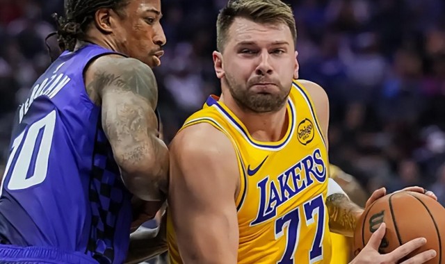 世界杯比赛视频-詹姆斯22+4+3，卢卡42+7+8湖人三连败，威少恩怨局22+5+7